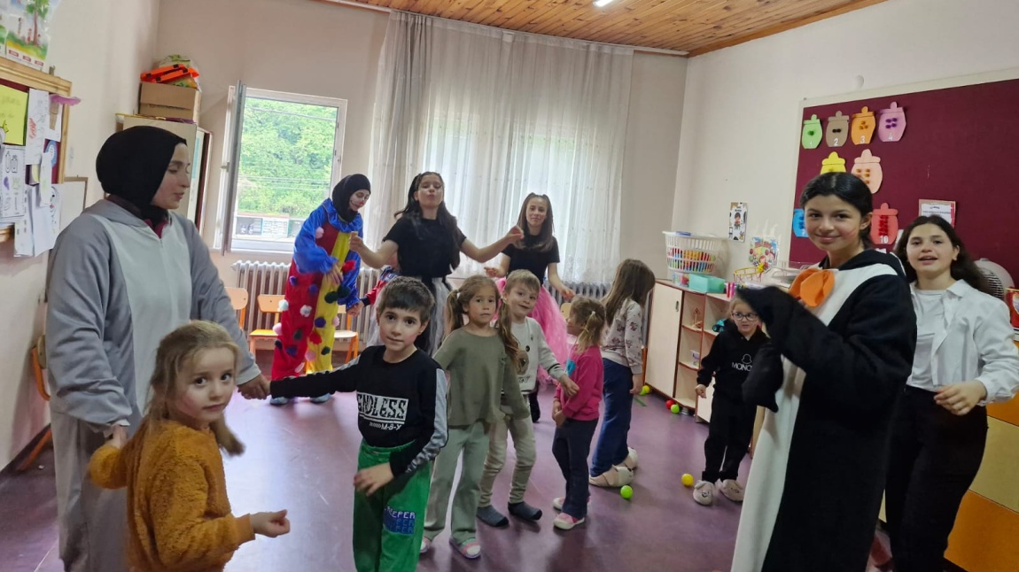 EĞLENEREK ÖĞRENİYORUZ